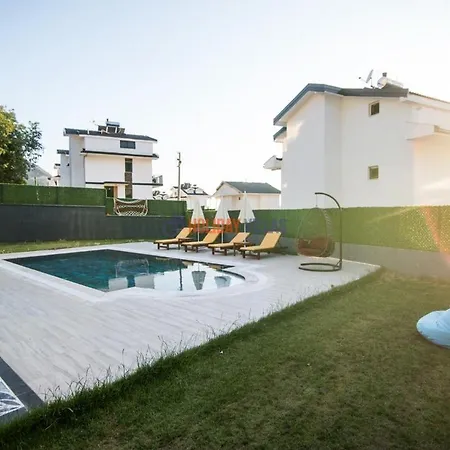 Deren 1 Villa