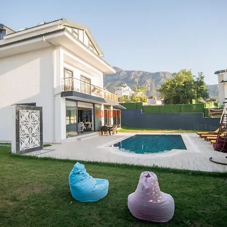 Deren 1 Villa